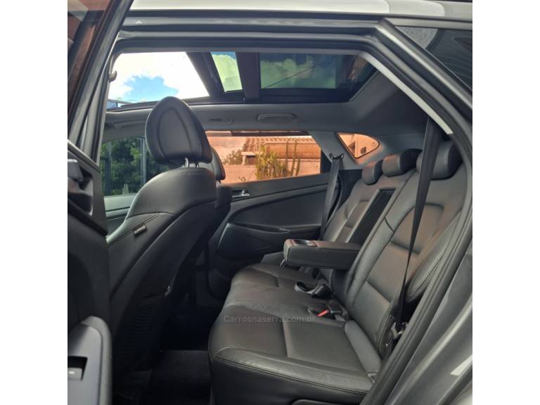HYUNDAI - TUCSON - 2018/2018 - Cinza - R$ 98.500,00