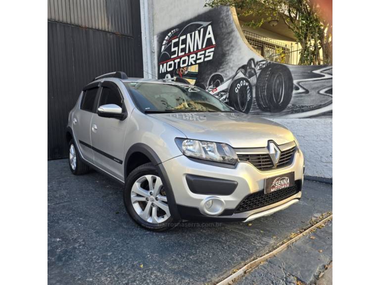 RENAULT - SANDERO - 2017/2017 - Prata - R$ 49.900,00
