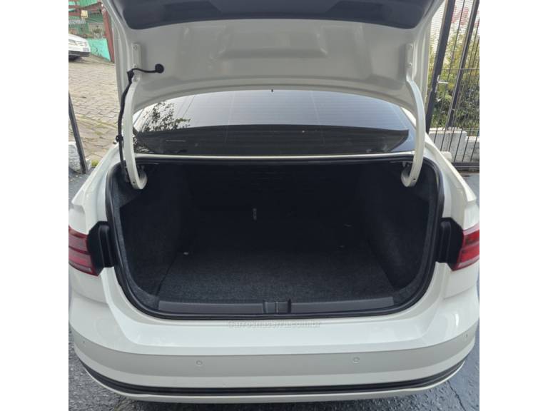VOLKSWAGEN - VIRTUS - 2020/2020 - Branca - R$ 73.900,00