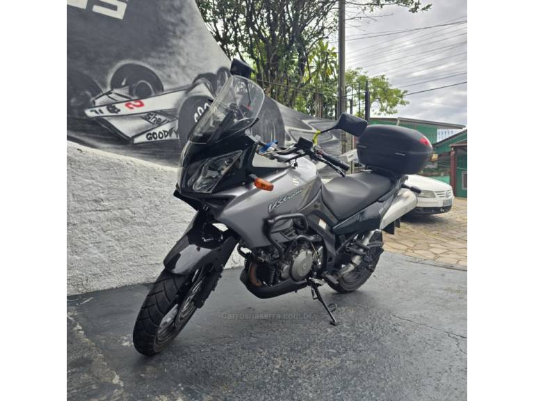 SUZUKI - V-STROM - 2007/2007 - Cinza - R$ 26.900,00