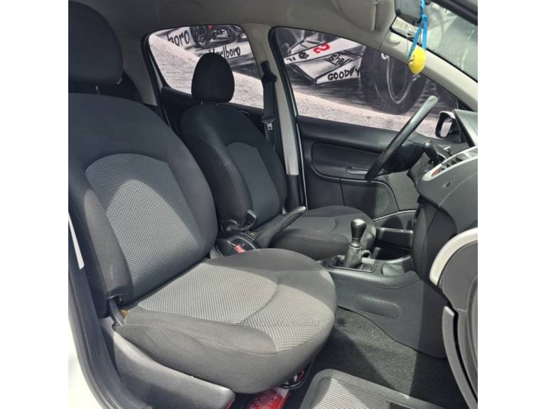 PEUGEOT - 207 - 2013/2013 - Branca - R$ 23.900,00